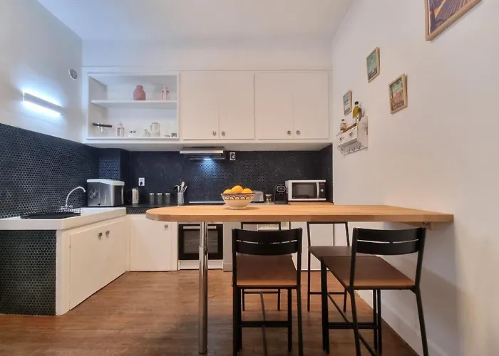 Iena - 4 Etoiles - Proche Centre Ville- Wifi Apartment *